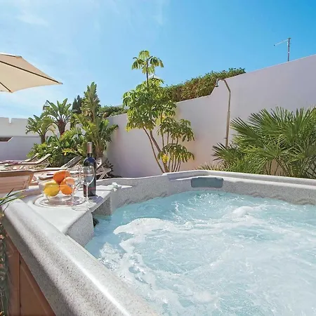 빌라 Puerto Del Carmen Sleeps 6 Wifi 푸에르토 델 카르멘